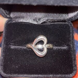 James Avery Retired Single Silver Heart Ring